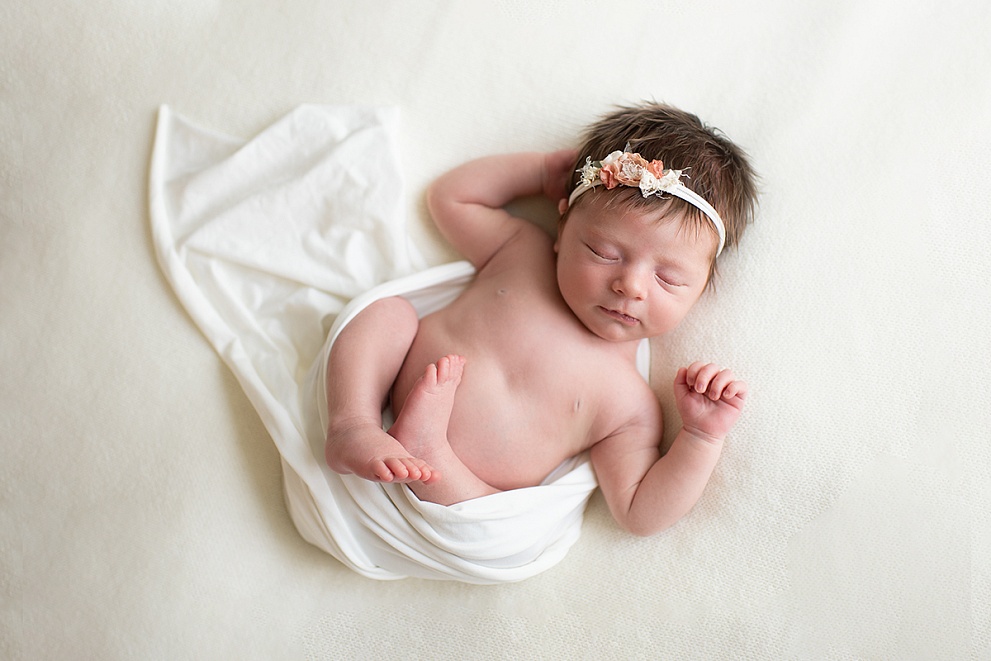 milwaukee newborn baby photographer